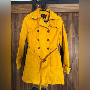 Banana Republic Factory Yellow Trench/Rain Coat
